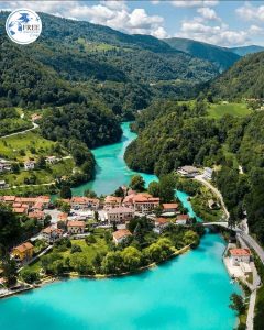 نهر الزمرد في سلوفينيا من بديع صنع الخالق