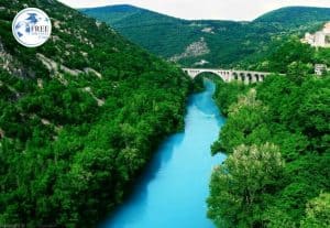 نهر الزمرد في سلوفينيا من بديع صنع الخالق- سوكا