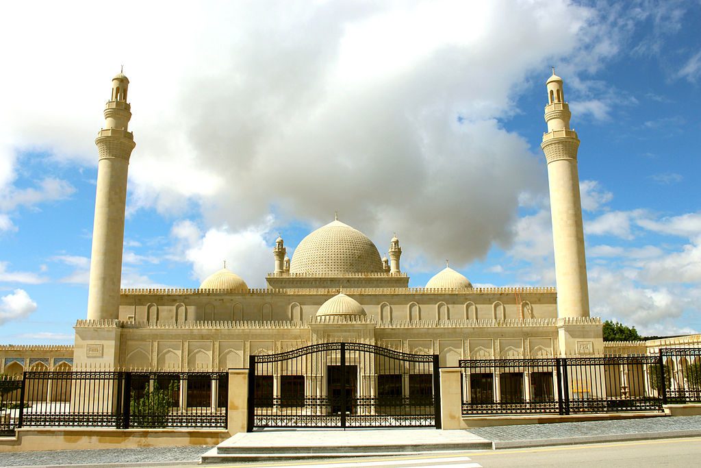 مسجدي الجمعة وسكينة خانوم