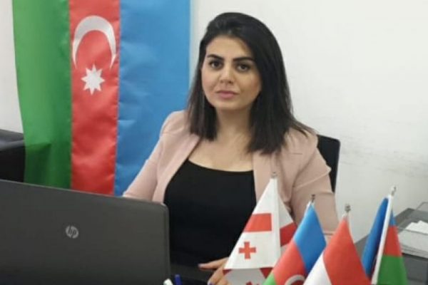 سافوره حسانوفا مدير الحجوزات فرع أذربيجان